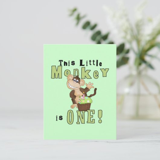 グリーンパーティーモンキー1st誕生日Tシャツとギフト インビテーションポストカード (スタンド正面)