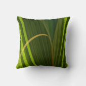 グリーンパームフロンズナチュラルトロピカル抽象芸術 クッション (裏面)