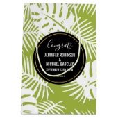 グリーンパームリーフトロピカルパタ結婚ーンおめでとう ミディアムペーパーバッグ (裏面)