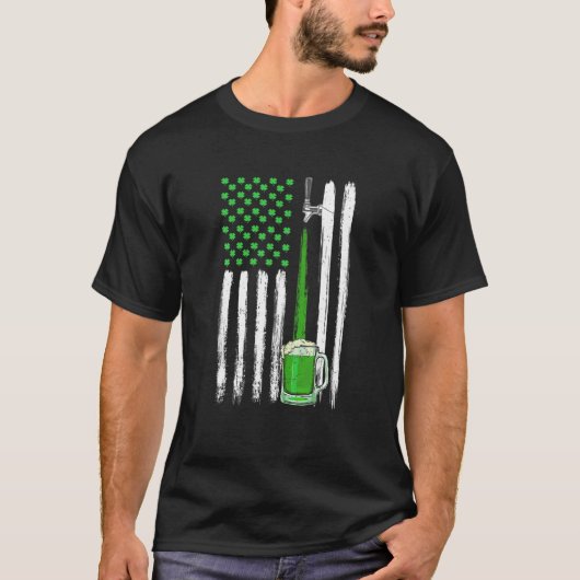 グリーンビールアメリカ国旗のイルシックSt patricks day Tシャツ (正面)