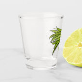 グリーンビーンズの漫画イラストレーション ショットグラス (左)