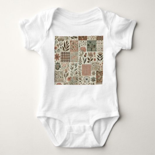 グリーンピンクパッチワークキルト素朴ヴィンテージボー ベビーボディスーツ (正面)