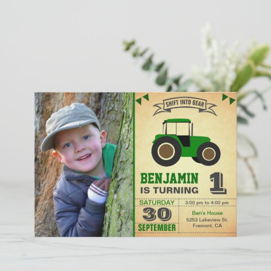 グリーンファームトラクターキッズフォトバースデーパーティー 招待状 (スタンド正面)