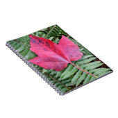 グリーンファーンボタニカルの赤いカエデの葉 ノートブック (右側)