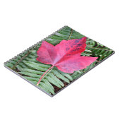 グリーンファーンボタニカルの赤いカエデの葉 ノートブック (左側)