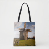 グリーンフィールドとホワイトクラウドとブルースカイの風車 トートバッグ (正面)