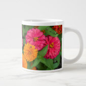 グリーンフィールド·ヴィレッジ·デアボーン·ミシガン。クローズアップ ジャンボコーヒーマグカップ (右)