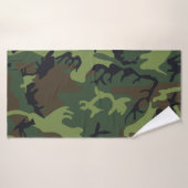 グリーンフォレスト軍隊迷彩柄 バスタオル (バスタオル)