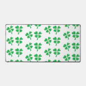 グリーンフォークローバ葉ーホワイト デスクマット (正面)