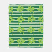 グリーンフォーリーフクローバーシャムロックSt patricks day フリースブランケット (正面)