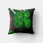 グリーンフォーリーフクローバーラッキー クッション (裏面)