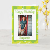 グリーンフットボールをテーマにした誕生日グリーティングフォト カード (黄色い花)