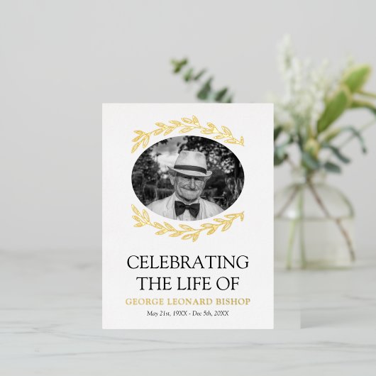 グリーンフレーム楕円形フォト葬儀金ゴールド 箔招待状ポストカード (立ち正面)