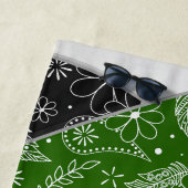 グリーンブラックボホフローラペイズリー女子バレーボール ビーチタオル (インサイチュ)