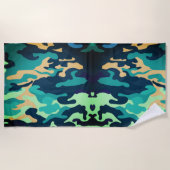 グリーンブルーカモフラージュビーチタオル ビーチタオル (正面)