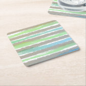 グリーンブルーグレーの水色のストライプ スクエアペーパーコースター (アングル)
