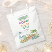 グリーンブルーフローラ恐竜の誕生日パーティー フェイバーバッグ (クリップ留めされた状態)