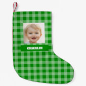 グリーンプラッドの子供の写真と名前 ギンガムチェックの田舎風デザイン スモールクリスマスストッキング (正面)