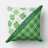 グリーンプレイドタータンチェックとシャムロック クッション (裏面)