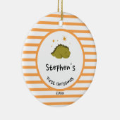 グリーンベビーディノ |初めてのクリスマスオレンジストライプ色 セラミックオーナメント (右)