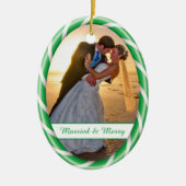 グリーンホワイトキャンディーケーンフレーム写真テンプレート セラミックオーナメント (正面)