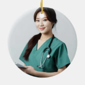 グリーンメディカルスクール卒業写真クリスマス セラミックオーナメント (裏面)