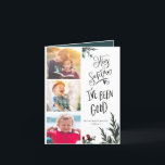 グリーンモダンおもしろいスクリプトHey Santa Pine Bough写真 シーズンカード<br><div class="desc">友人、同僚、家族にこの素敵な3つのフォトコラージュ折り畳まれたホリデーカードに休日の願いと挨拶を送る！単クリックに'このテンプレートをパーソナライズ'前面の写真、名前&年と背面のメッセージを変更する。フラットカード、折り畳みカード、はがき、フレキシブルなフォトマグネットとして利用可能。皆さん聖降誕祭お目出度う、新年おめでとう。</div>