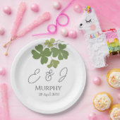 グリーンモダンアイリッシュリーフクローバー結婚ズ ペーパープレート (パーティー)