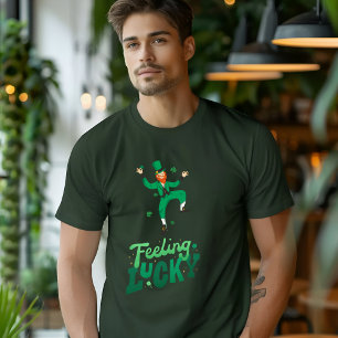 グリーンモダンイラストレーション感じのラッキーシャツ Tシャツ