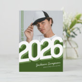 グリーンモダンタイポグラフィ写真卒業 招待状 (スタンド正面)