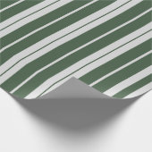 グリーンモダンホワイトストライプのクリスマスホリデー ラッピングペーパー (角)