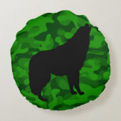 グリーンモダン迷彩柄ブラックウルフシルエットモノグラム | ラウンドクッション (裏面)