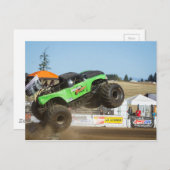 グリーンモンスタートラックが動いている ポストカード (正面/裏面)