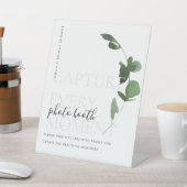 グリーンユーカリプトゥス葉ブライダルシャワーフォトブース 台座サイン (インサイチュ)