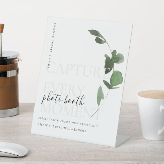 グリーンユーカリプトゥス葉ブライダルシャワーフォトブース 台座サイン (インサイチュ)