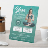 グリーンヨガクラス、ヨガインストラクター、ヨガ先生 台座サイン (インサイチュ)