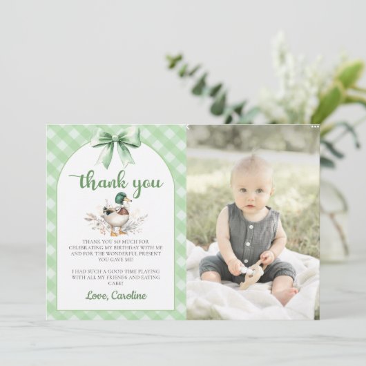 グリーンラッキーダックボーイ誕生日写真サンキューカード 招待状 (スタンド正面)