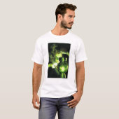 グリーンランタンを持って Tシャツ (正面フル)
