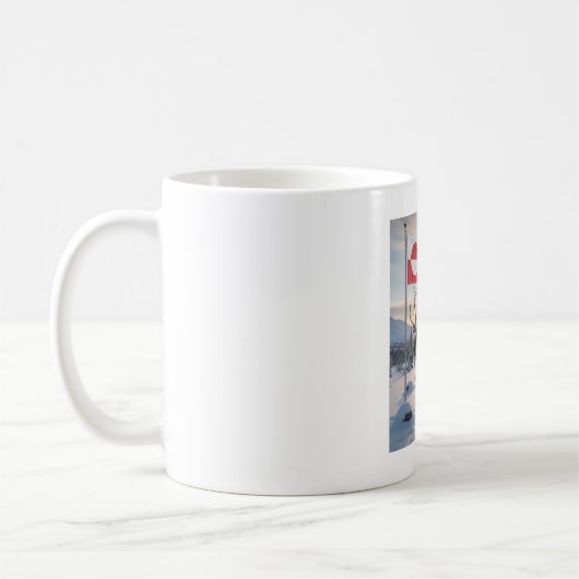 グリーンランド 誇り高く 自由 コーヒーマグカップ (左)