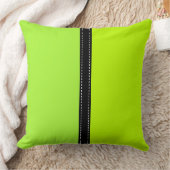 グリーンリザードとライム無地のカラー背景 クッション (ブランケット)