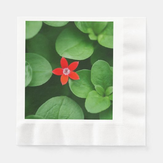 グリーンリーフとレッドフラワー 縁ありランチョンナプキン (正面)
