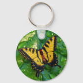 グリーンリーフ上の3Dイエローバタフライ キーホルダー (正面)