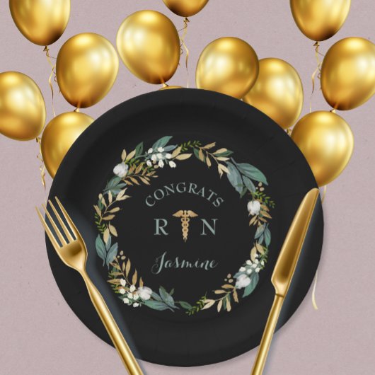 グリーンリーリースRN卒業パーティーデコール ペーパープレート