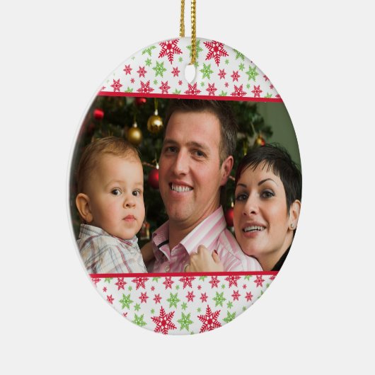 グリーンレッドスノーフレーク模様クリスマスフォト セラミックオーナメント (右)