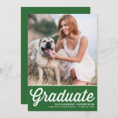 グリーンレトロはっきりしたタイポグラフィ写真卒業 案内状 (正面/裏面)