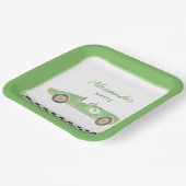 グリーンレースカーの誕生日 ペーパープレート (傾斜あり)