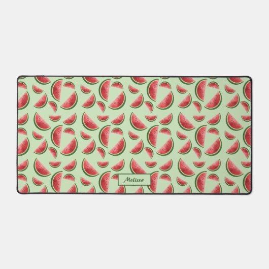 グリーン上のスイカ果実模様名前をカスタムする デスクマット (正面)