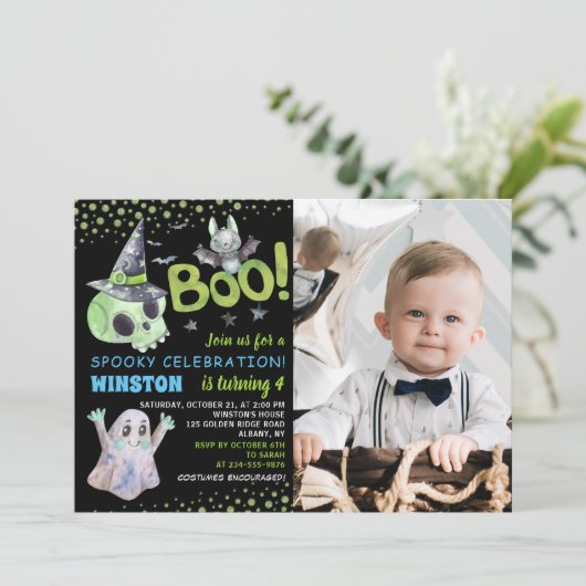 グリーン不気味スカルボーイハロウィーン誕生日写真 招待状 (スタンド正面)