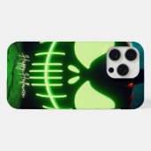 グリーン不気味白熱［赤熱］光を放つハロウィーンカボチャ iPhoneケース (裏面横)
