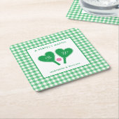 グリーン名門私立校風のとピンクの結婚ピックボール スクエアペーパーコースター (アングル)